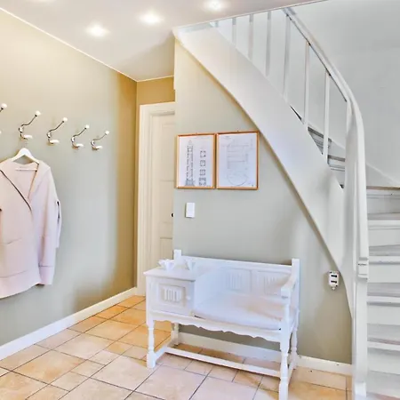 8 Bedroom Beautiful In *