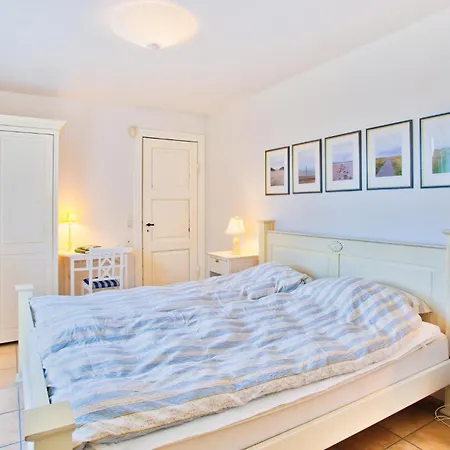 8 Bedroom Beautiful In Holiday home Blavand
