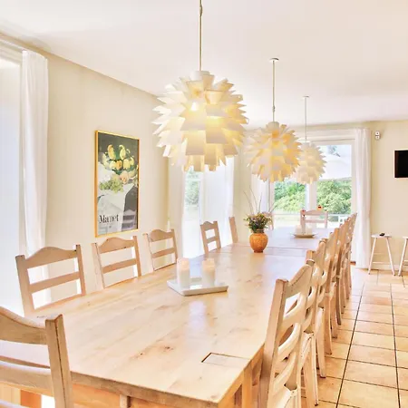 8 Bedroom Beautiful In Holiday home Blavand