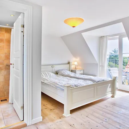 Vakantiehuis 8 Bedroom Beautiful In