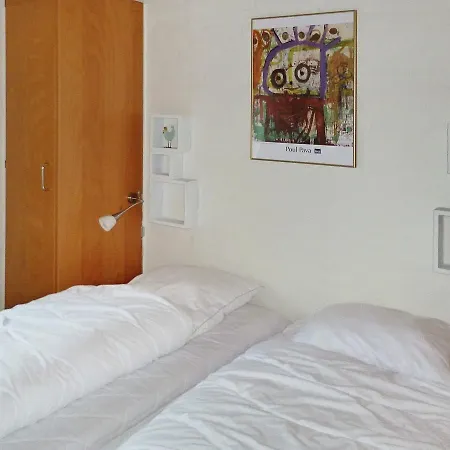 8 Bedroom Beautiful In